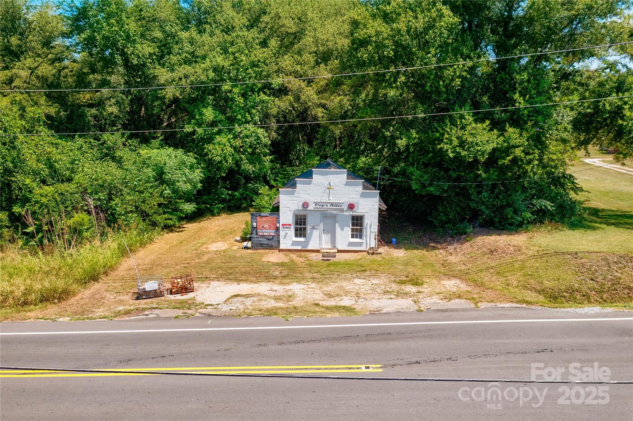 Business at 231 E College Avenue, Boiling Springs, photo 2 of 11