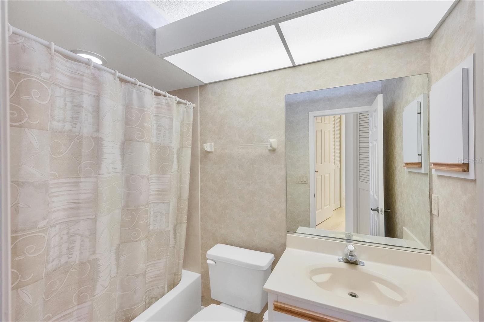 Villa at 5662 LONG COMMON CIR #8, SARASOTA, photo 33 of 92