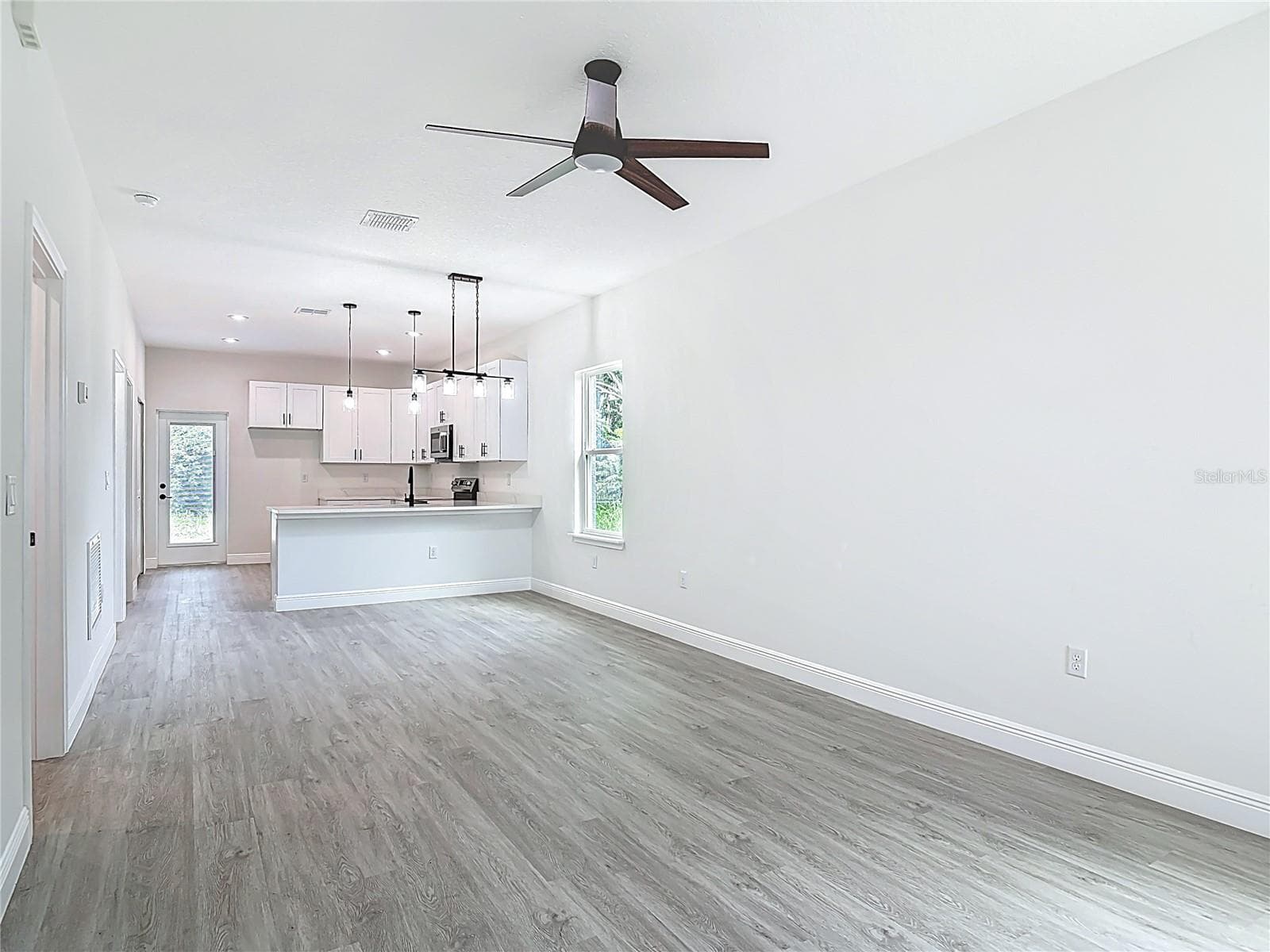 Single Family Residence at 2445 DOLARWAY ST, SANFORD, photo 7 of 37
