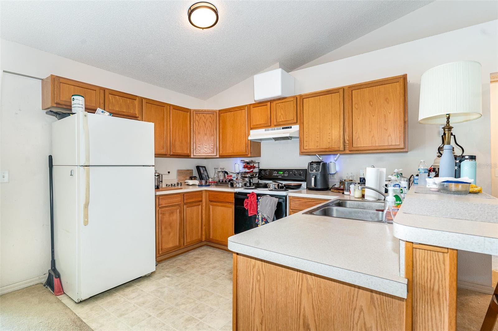 Single Family Residence at 3618 E MAXWELL PL, INVERNESS, photo 8 of 20