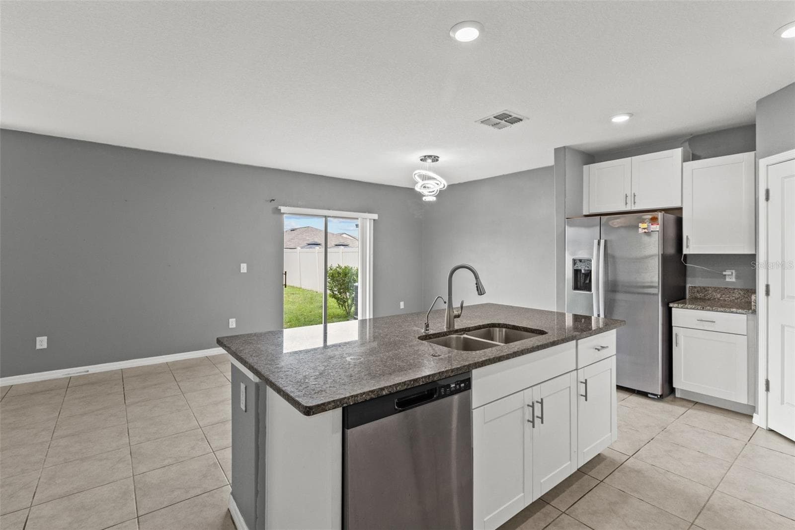Single Family Residence at 16671 KINGMAN REEF ST, WIMAUMA, photo 16 of 41