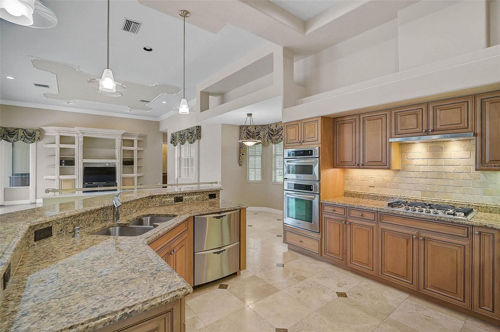 Single Family Residence at 852 MACEWEN DR, OSPREY, photo 9 of 73