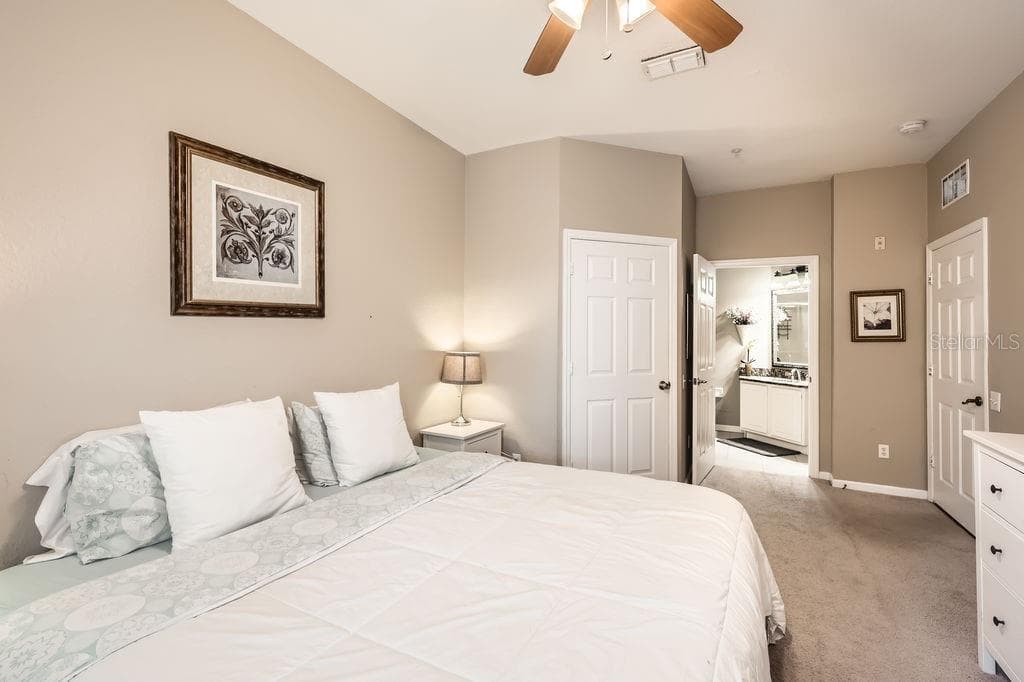 Condominium at 6434 CAVA ALTA DR #210, ORLANDO, photo 13 of 27