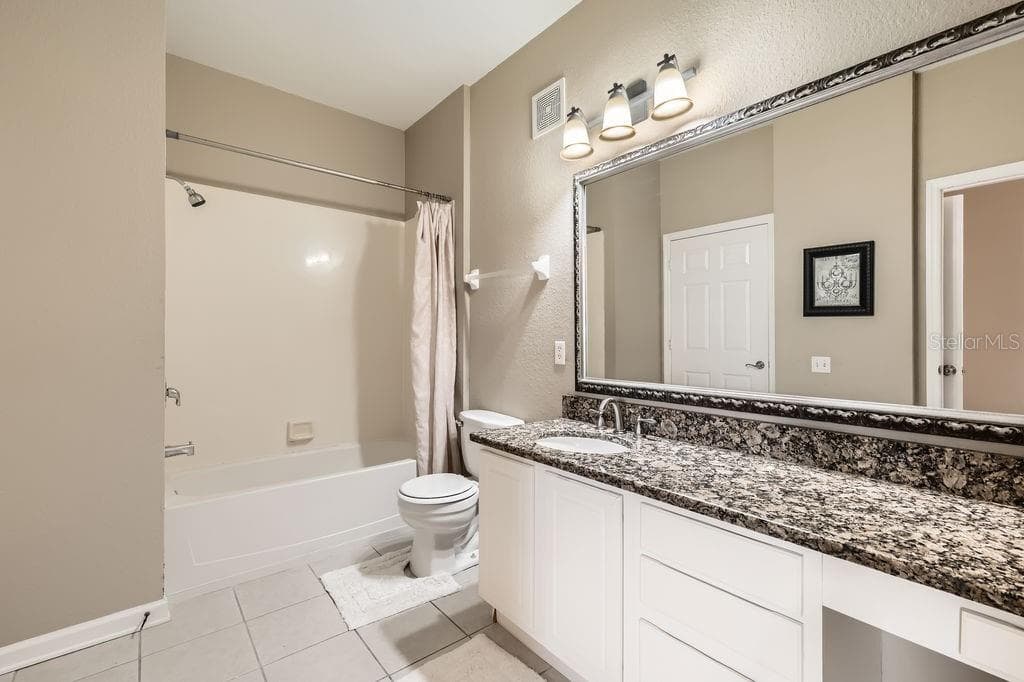 Condominium at 6434 CAVA ALTA DR #210, ORLANDO, photo 22 of 27