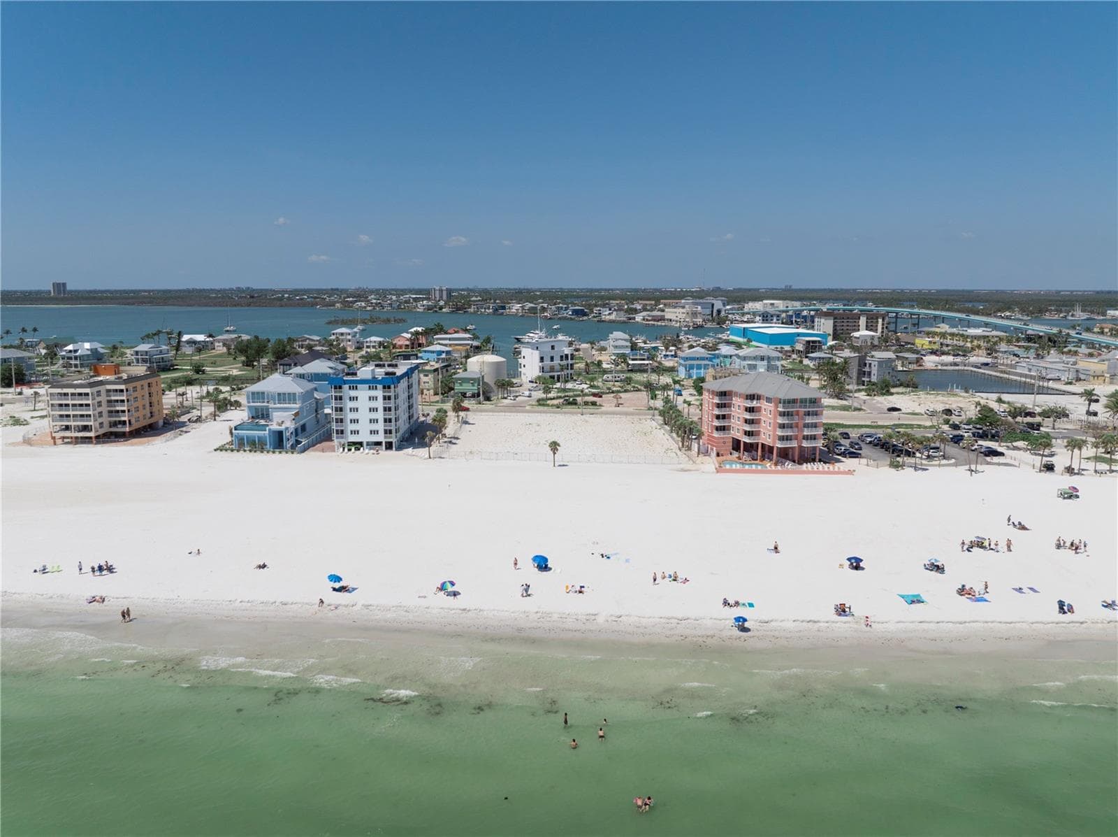 800-802 ESTERO BLVD
