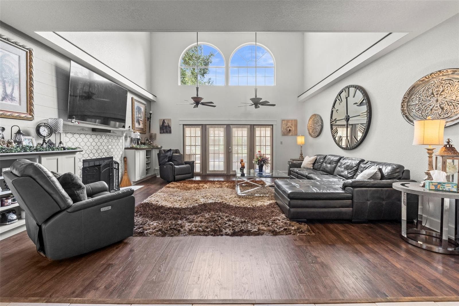 Single Family Residence at 32137 WOLF BRANCH LN, SORRENTO, photo 8 of 85