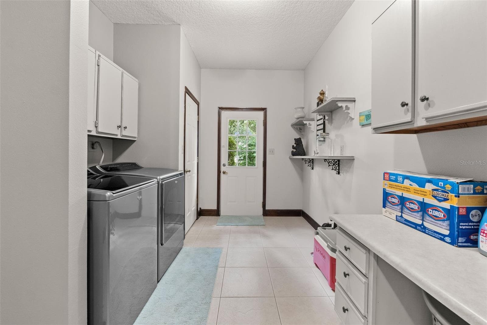 Single Family Residence at 32137 WOLF BRANCH LN, SORRENTO, photo 22 of 85