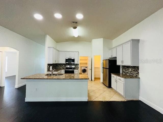 Single Family Residence at 639 MESILLA DR, KISSIMMEE, photo 23 of 42
