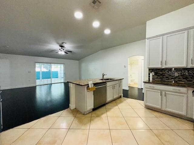 Single Family Residence at 639 MESILLA DR, KISSIMMEE, photo 25 of 42
