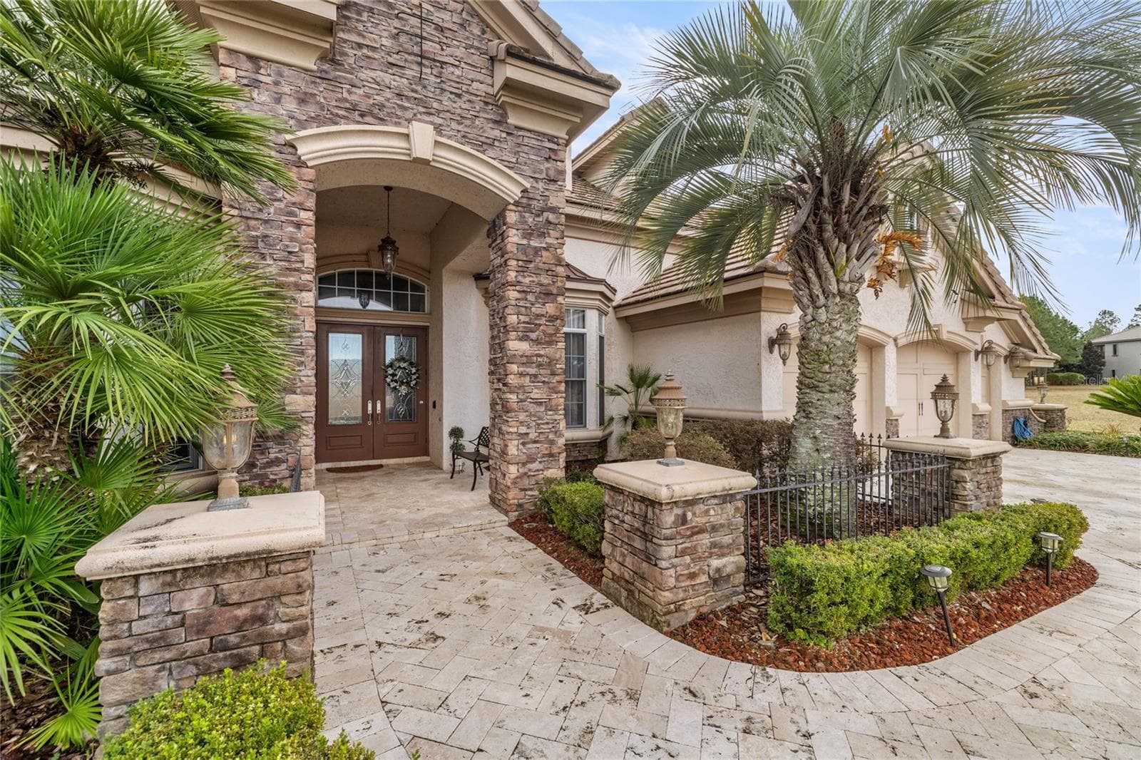 Front entrance of home - 6861 SW 179TH AVENUE RD, DUNNELLON