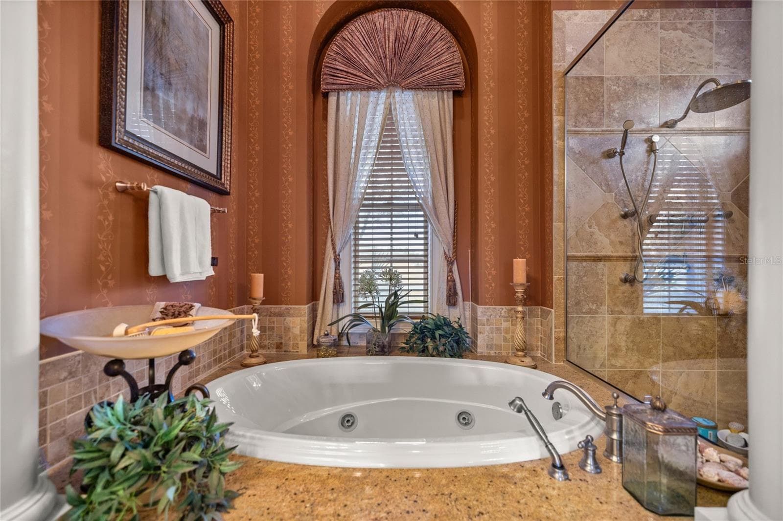 Jet tub and shower - 6861 SW 179TH AVENUE RD, DUNNELLON