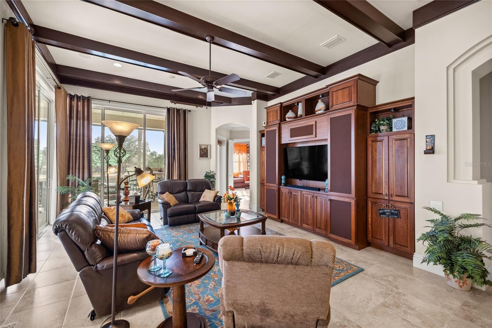Family room - 6861 SW 179TH AVENUE RD, DUNNELLON