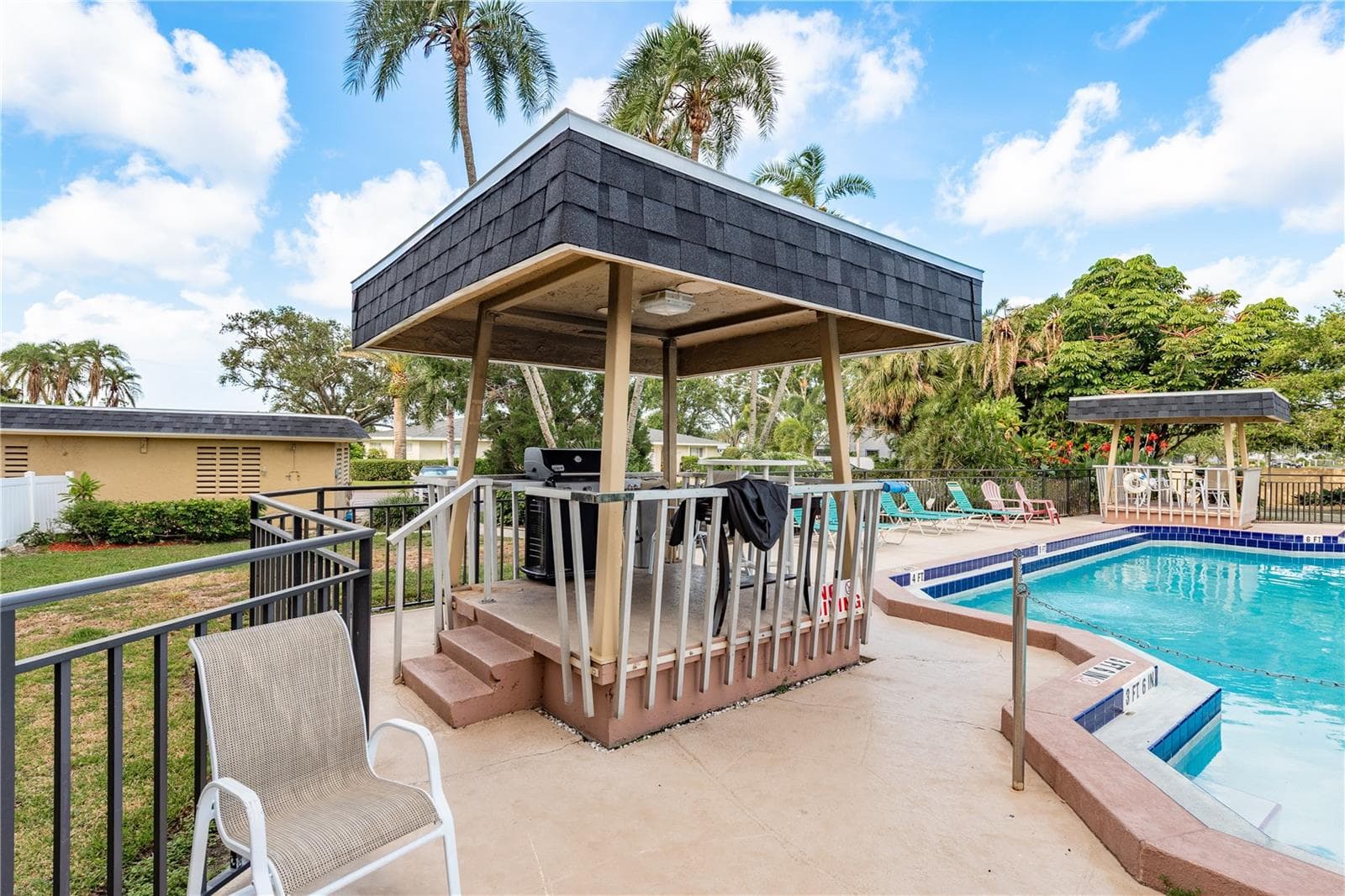 Grilling Area - 8950 PARK BLVD #702, SEMINOLE