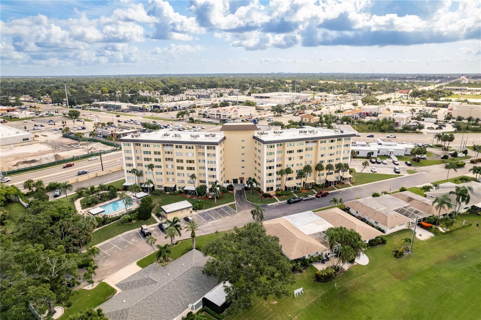 Condominium at 8950 PARK BLVD #702, SEMINOLE, photo 29 of 35