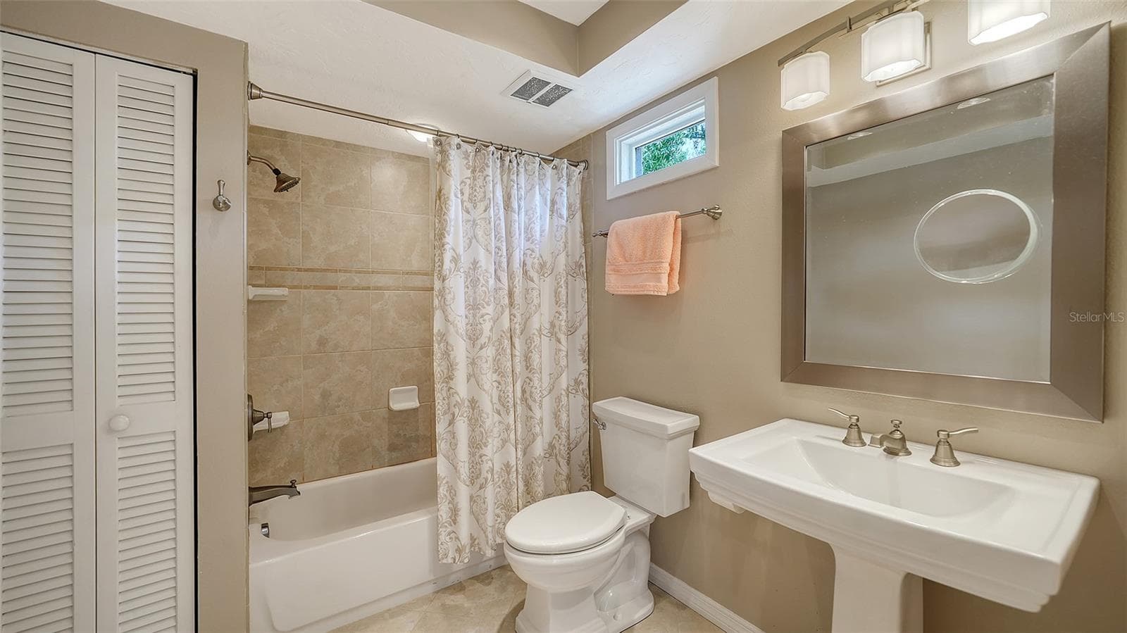 Townhouse at 4983 GREENCROFT RD #181, SARASOTA, photo 13 of 31