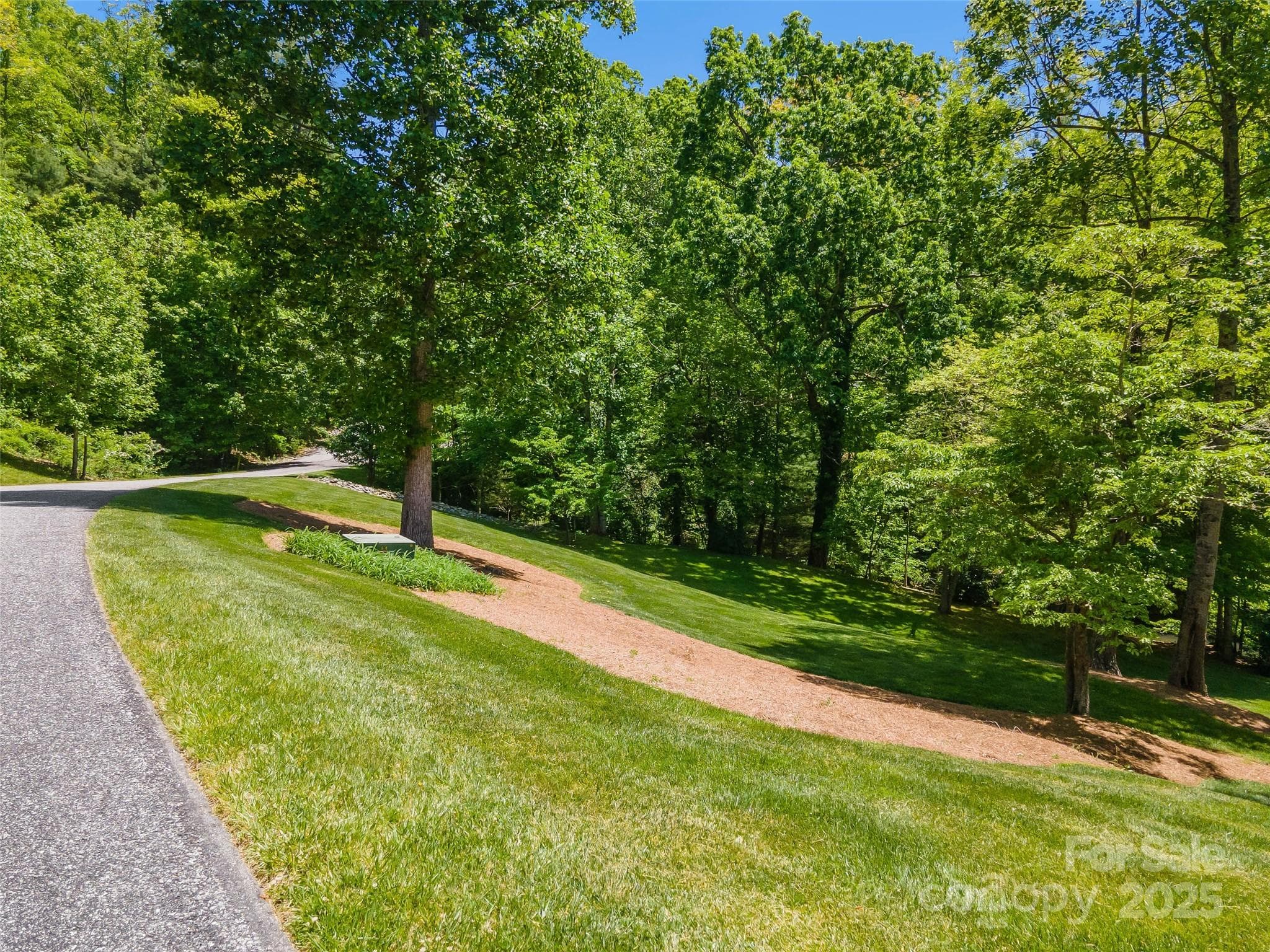 Lot at Hendersonville, photo 15 of 16