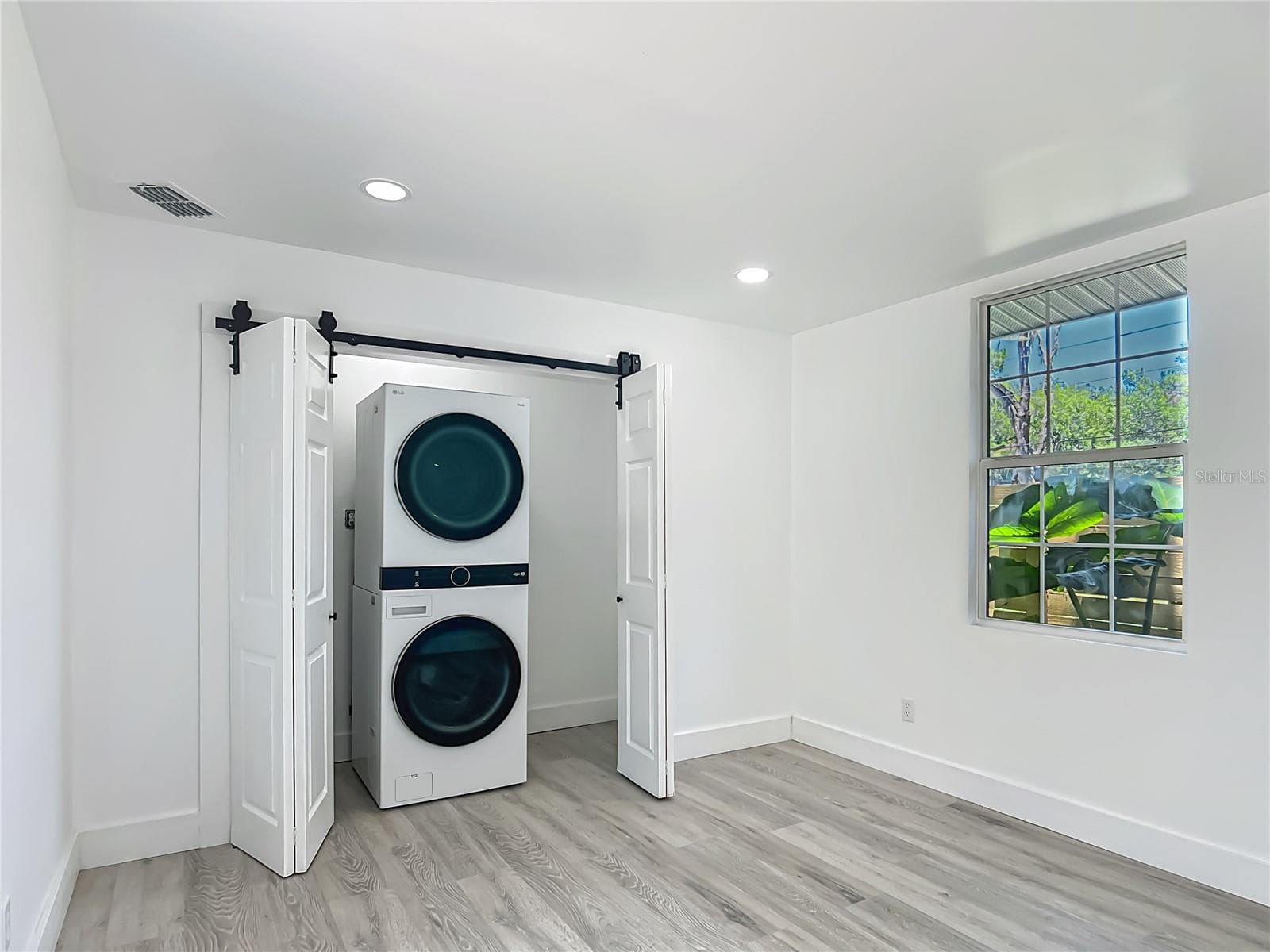 Duplex at 8781 S LAKESHORE DR, FLORAL CITY, photo 63 of 67