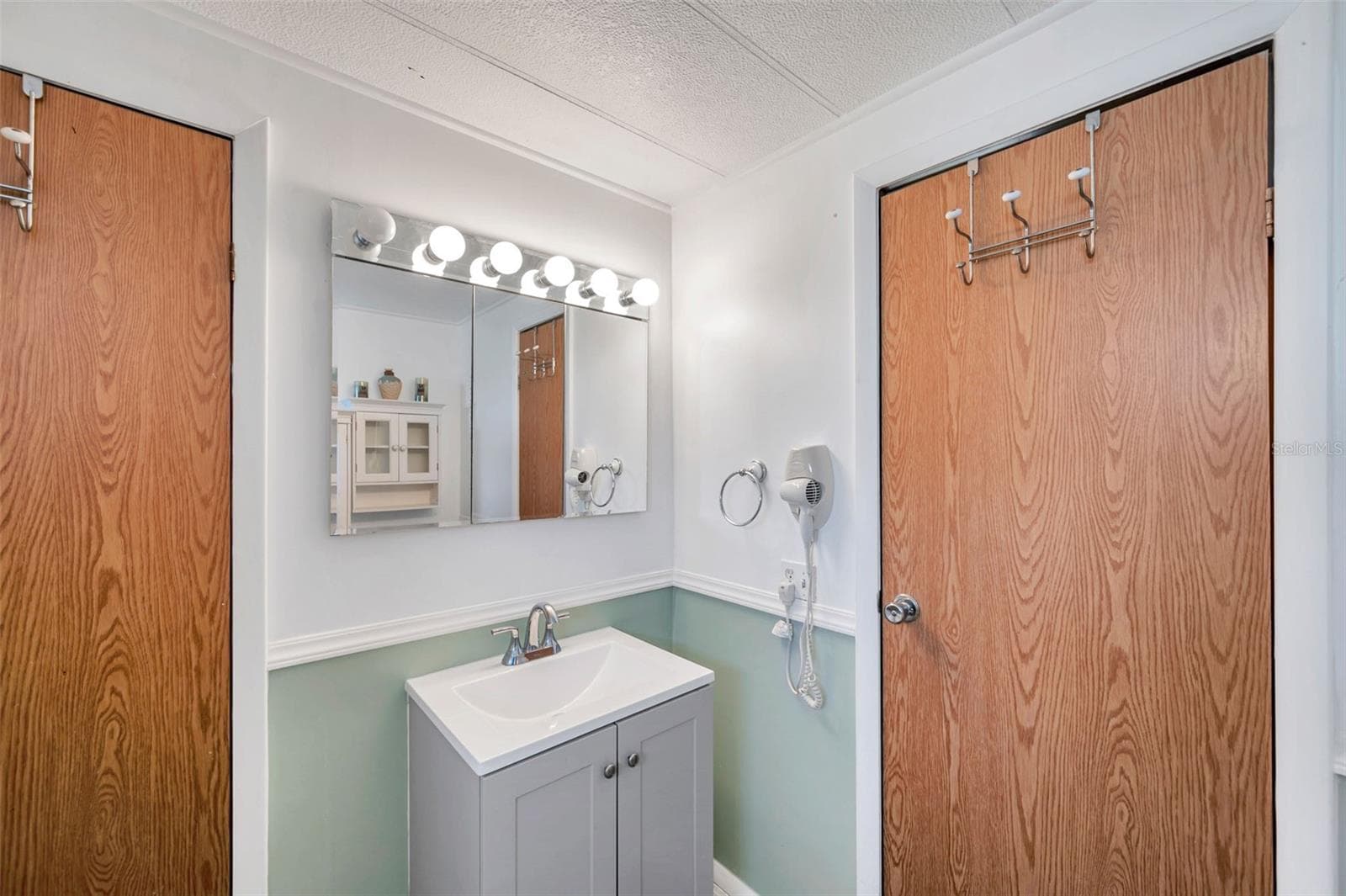 Mobile Home at 605 MOUNT LANCASTER AVE NE #634, ST PETERSBURG, photo 34 of 56