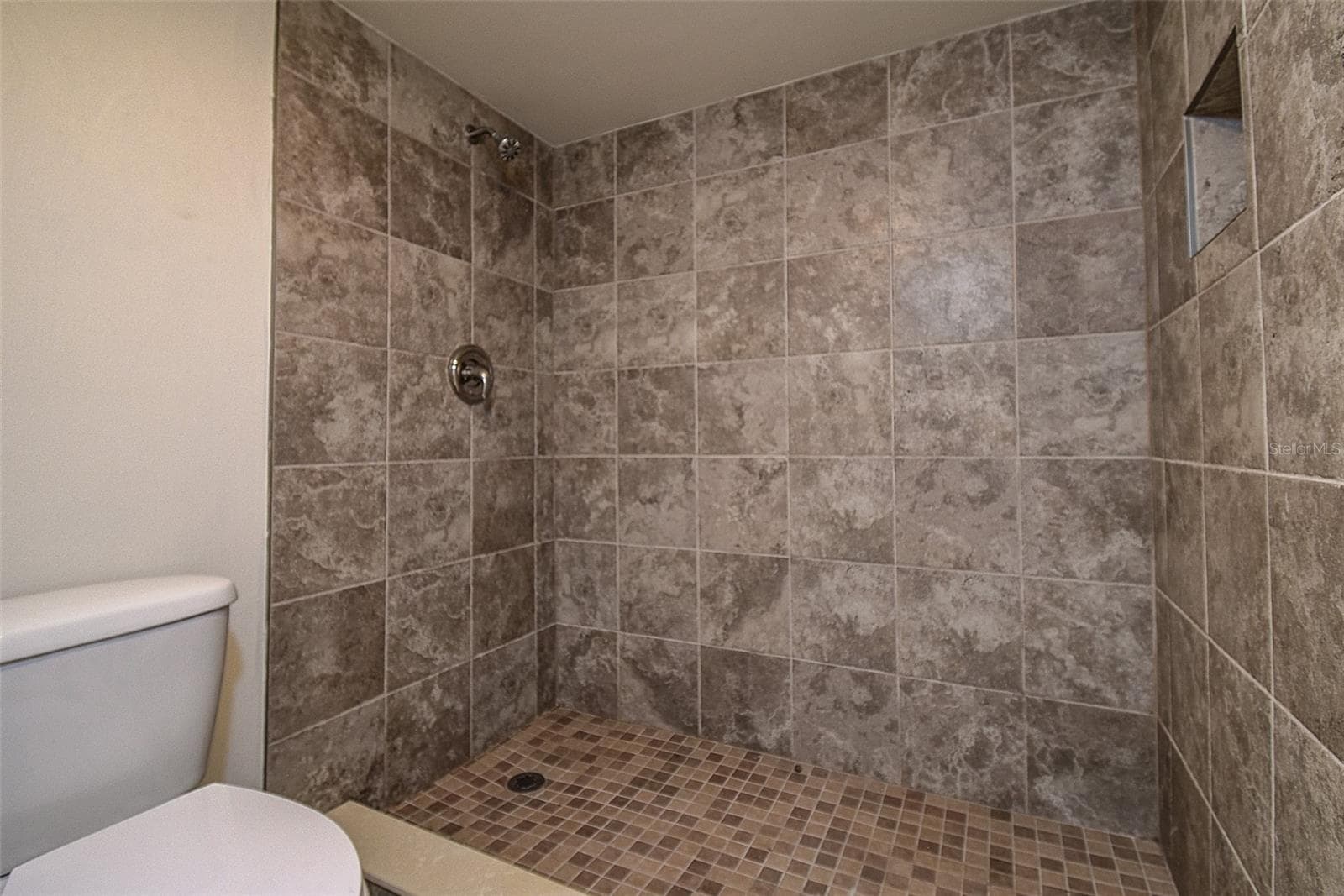 Primary Bath - 5940 PELICAN BAY PLZ S #406, GULFPORT