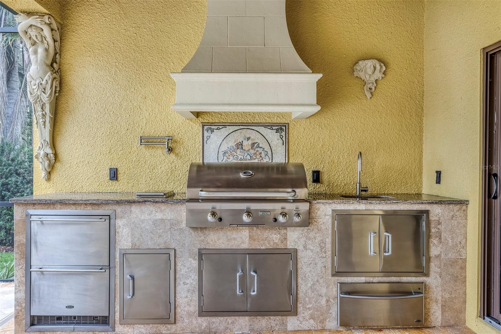 Summer Kitchen - 10203 TROUT RD, ORLANDO