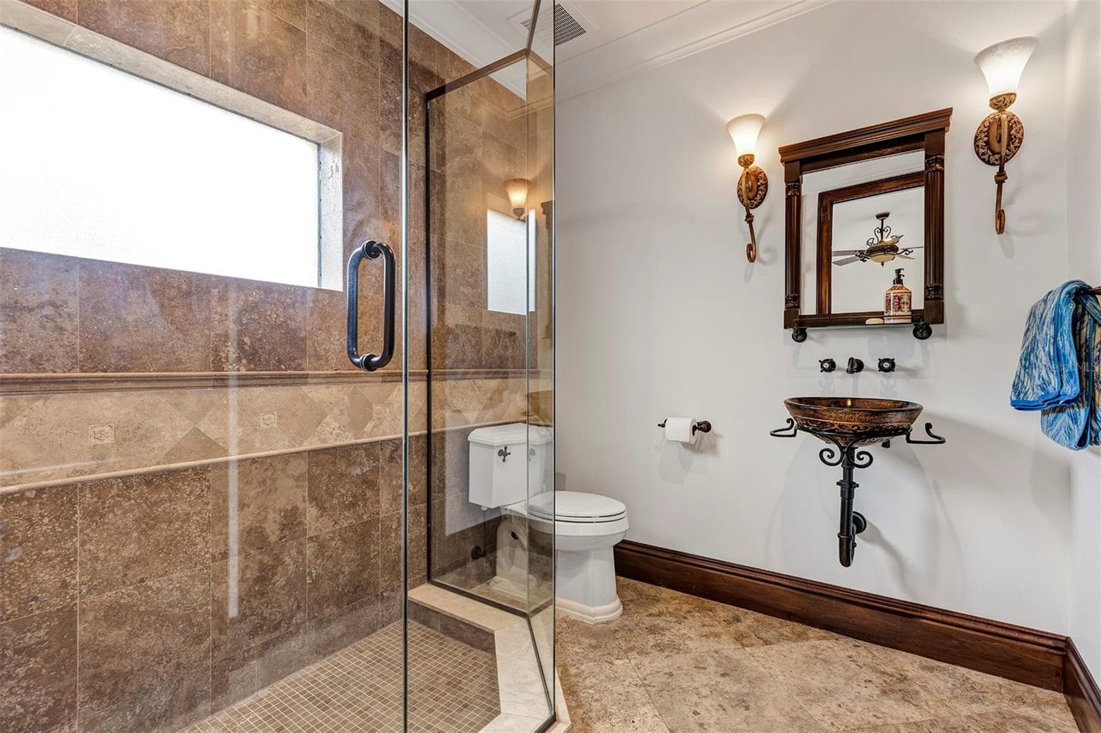 Downstairs bathroom - 10203 TROUT RD, ORLANDO
