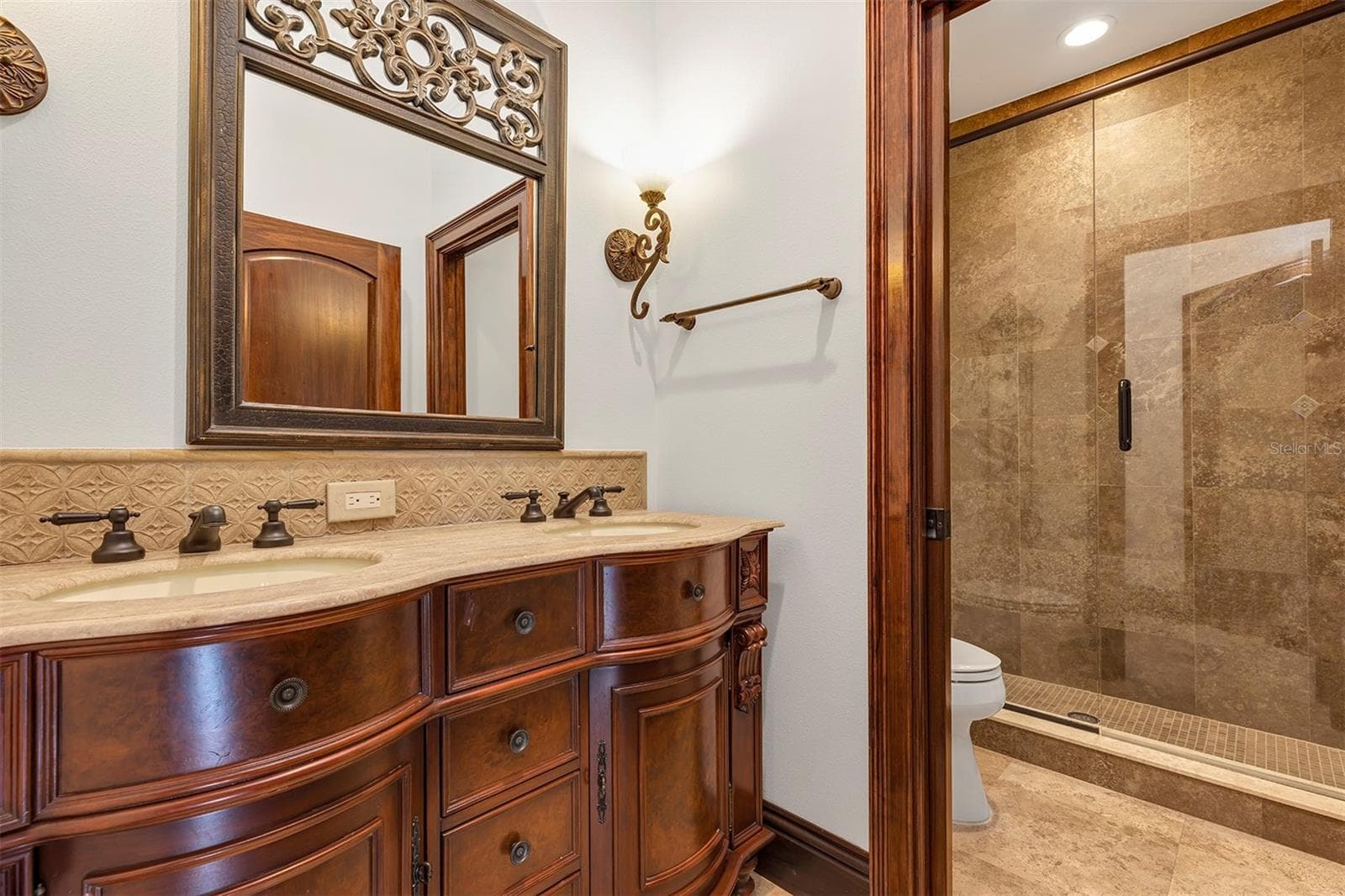 Upstairs Guest Bathroom - 10203 TROUT RD, ORLANDO