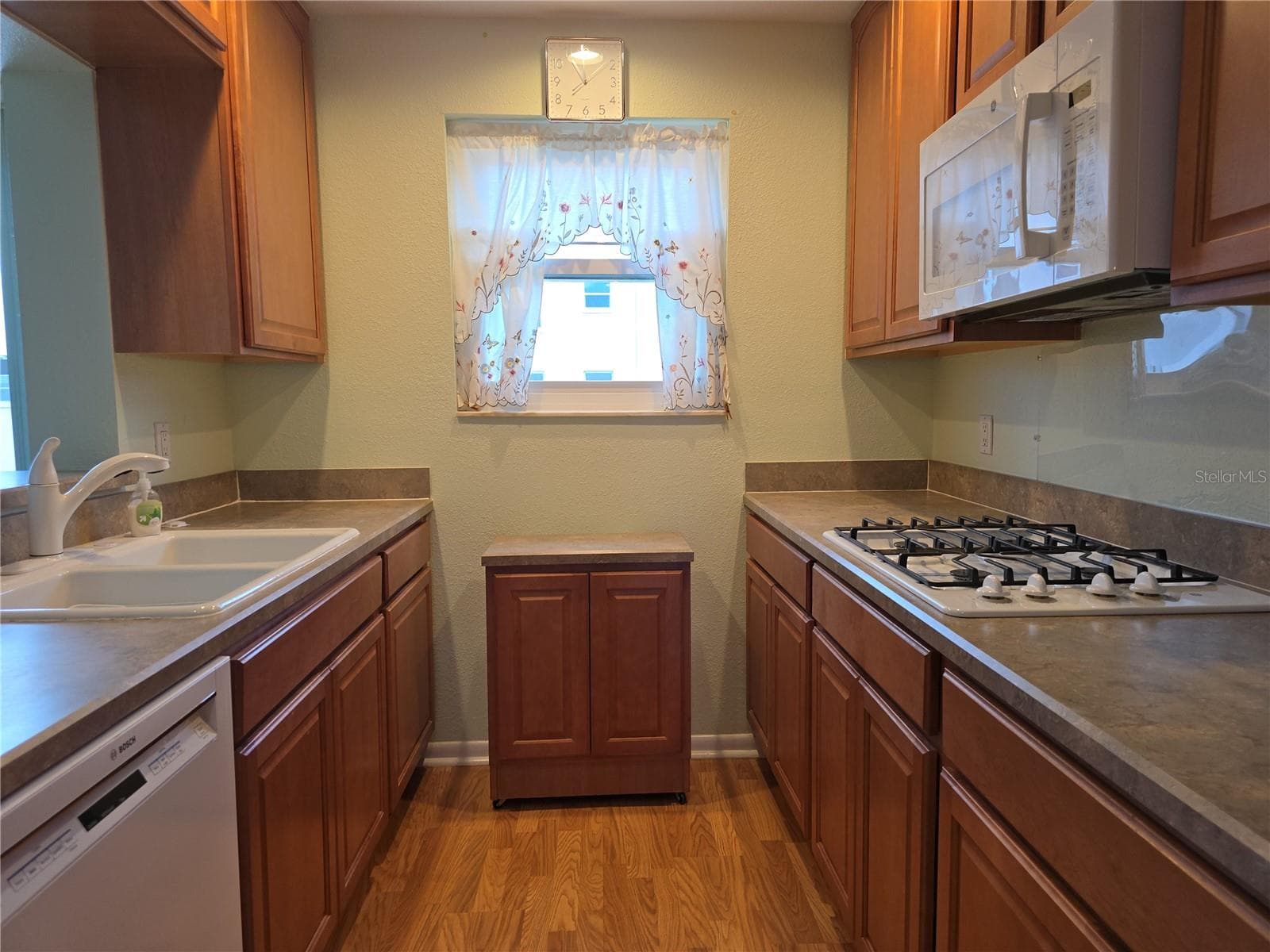 KITCHEN - 5603 80TH ST N #410, ST PETERSBURG
