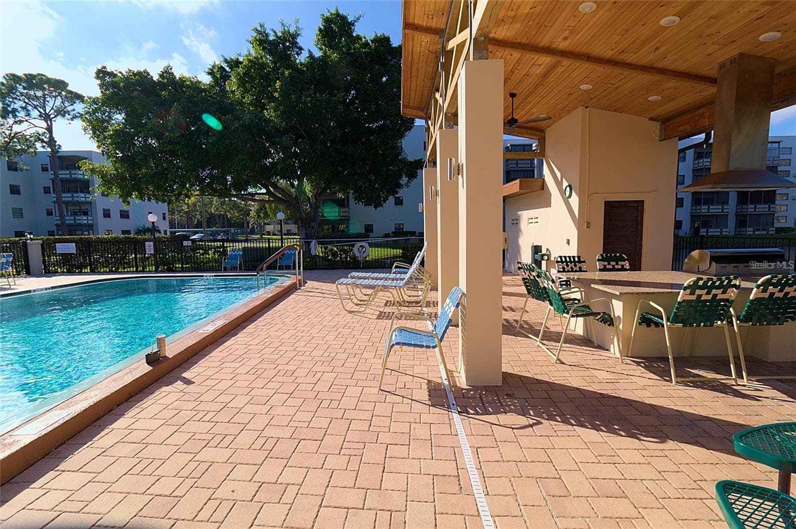 Condominium at 5603 80TH ST N #410, ST PETERSBURG, photo 33 of 57