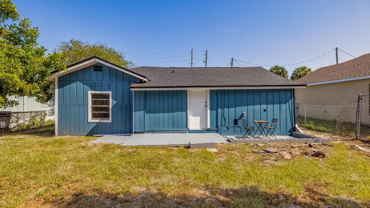 Single Family Residence at 7508 CAROLYN AVE, ORLANDO, photo 23 of 26