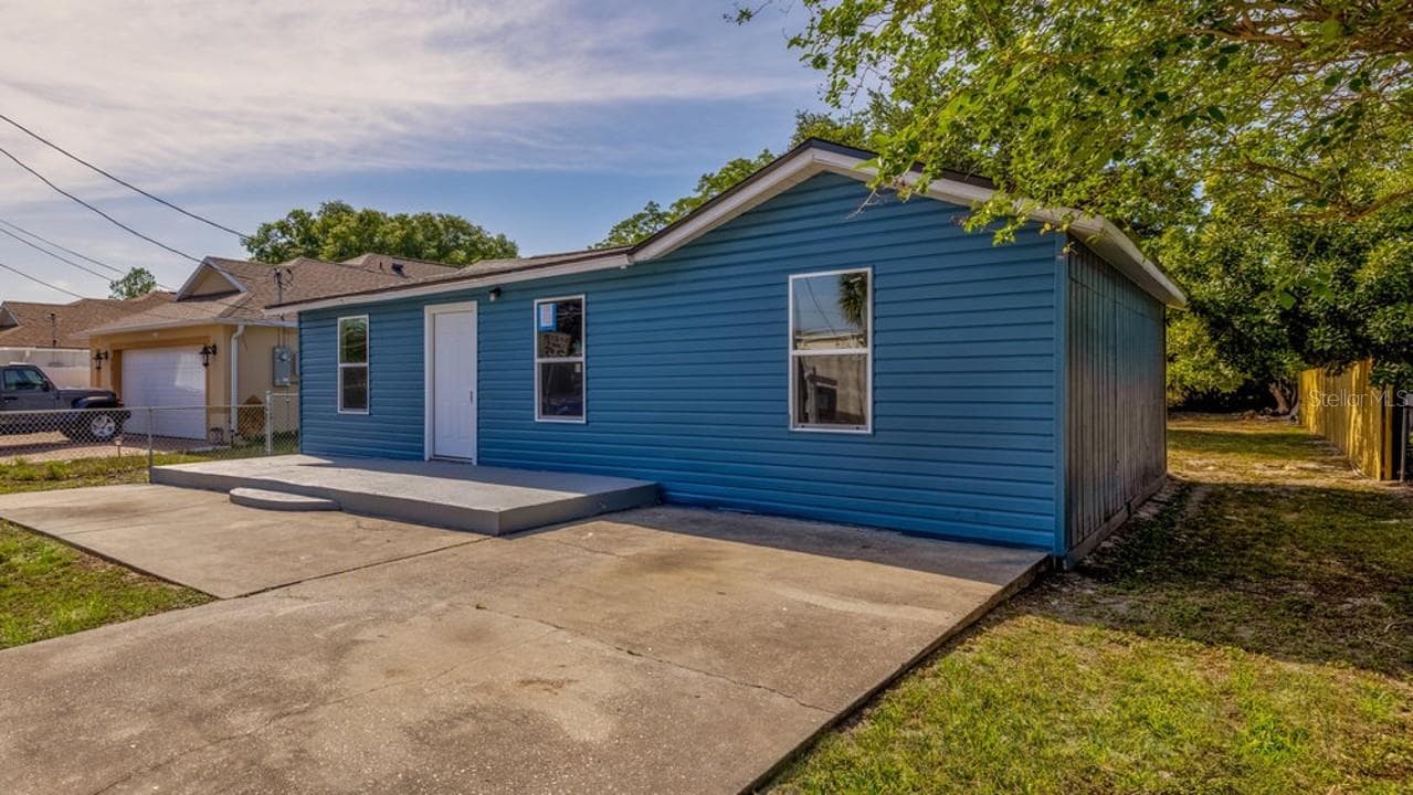 Single Family Residence at 7508 CAROLYN AVE, ORLANDO, photo 24 of 26
