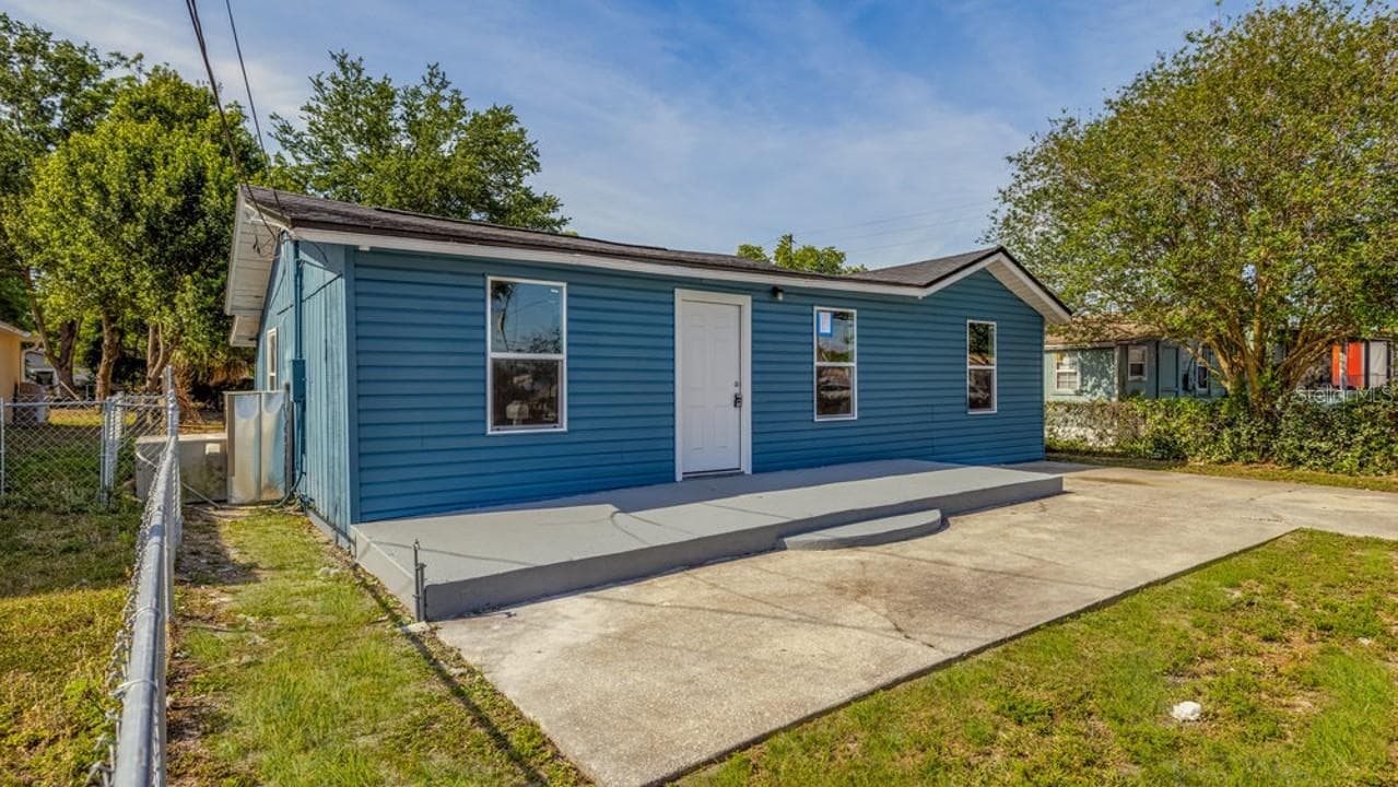 Single Family Residence at 7508 CAROLYN AVE, ORLANDO, photo 25 of 26