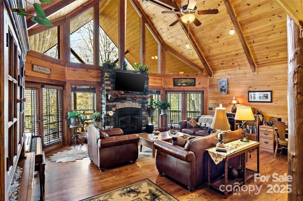 Living Room - 163 Gypsy Mountain Road, Marion