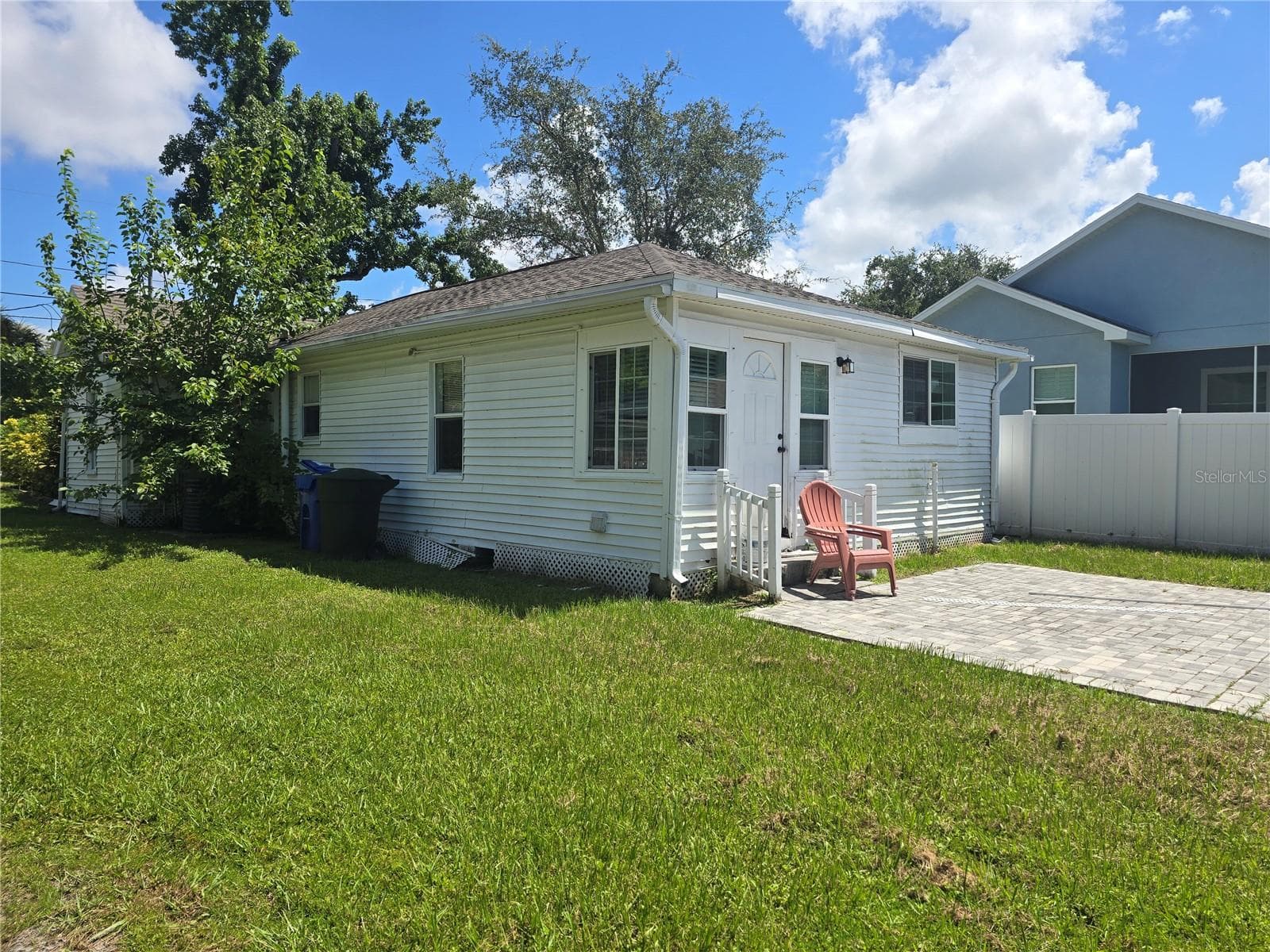 Single Family Residence at 1327 GEORGIA AVE, DUNEDIN, photo 3 of 27