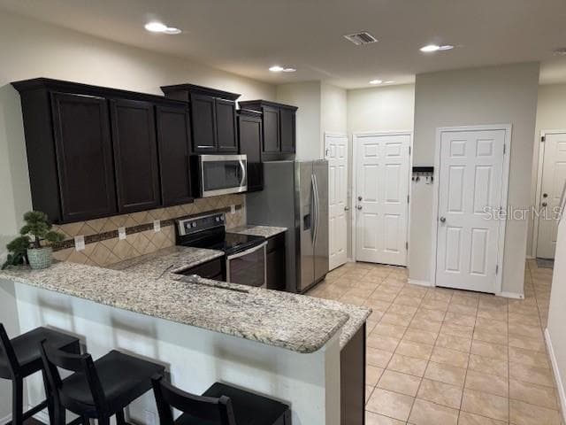 Townhouse at 8723 TURNSTONE HAVEN PL, TAMPA, photo 4 of 25