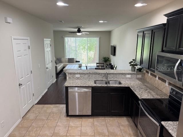 Townhouse at 8723 TURNSTONE HAVEN PL, TAMPA, photo 5 of 25