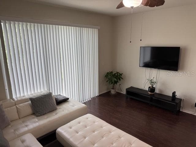 Townhouse at 8723 TURNSTONE HAVEN PL, TAMPA, photo 9 of 25