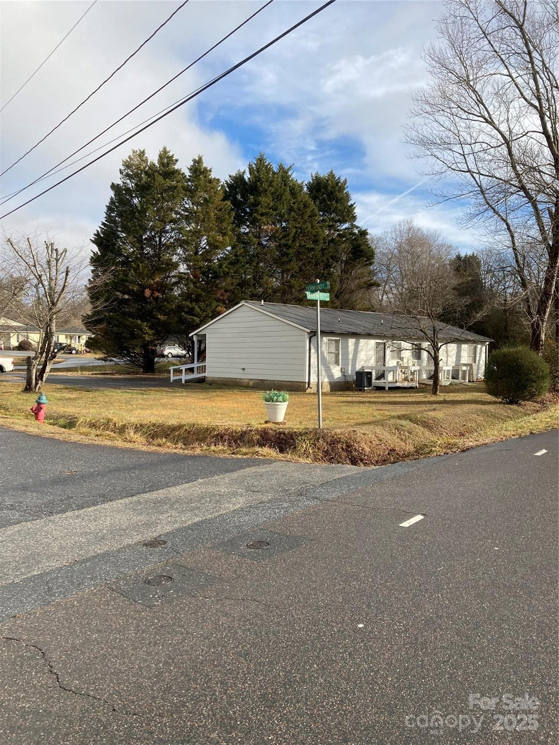 Duplex at Morganton, photo 2 of 23