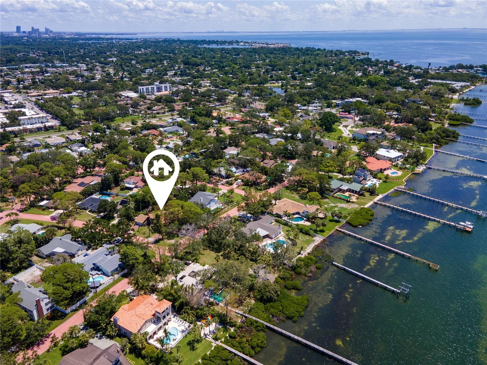 Wide open Tampa Bay waters across the street - 1125L FRIENDLY WAY S, ST PETERSBURG