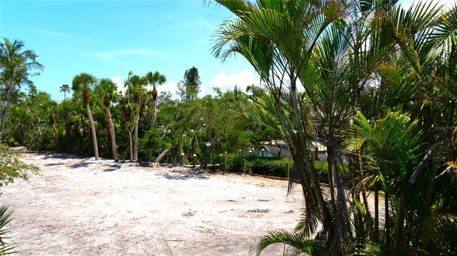 North facing from ADU porch - 7233 MIDNIGHT PASS RD, SARASOTA