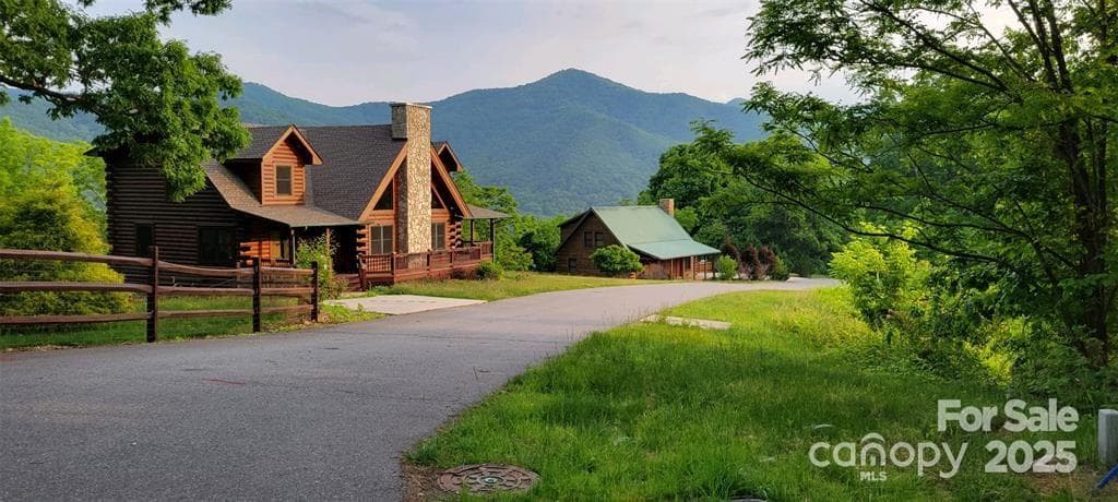 Homes off Ron's Ridge - Waynesville