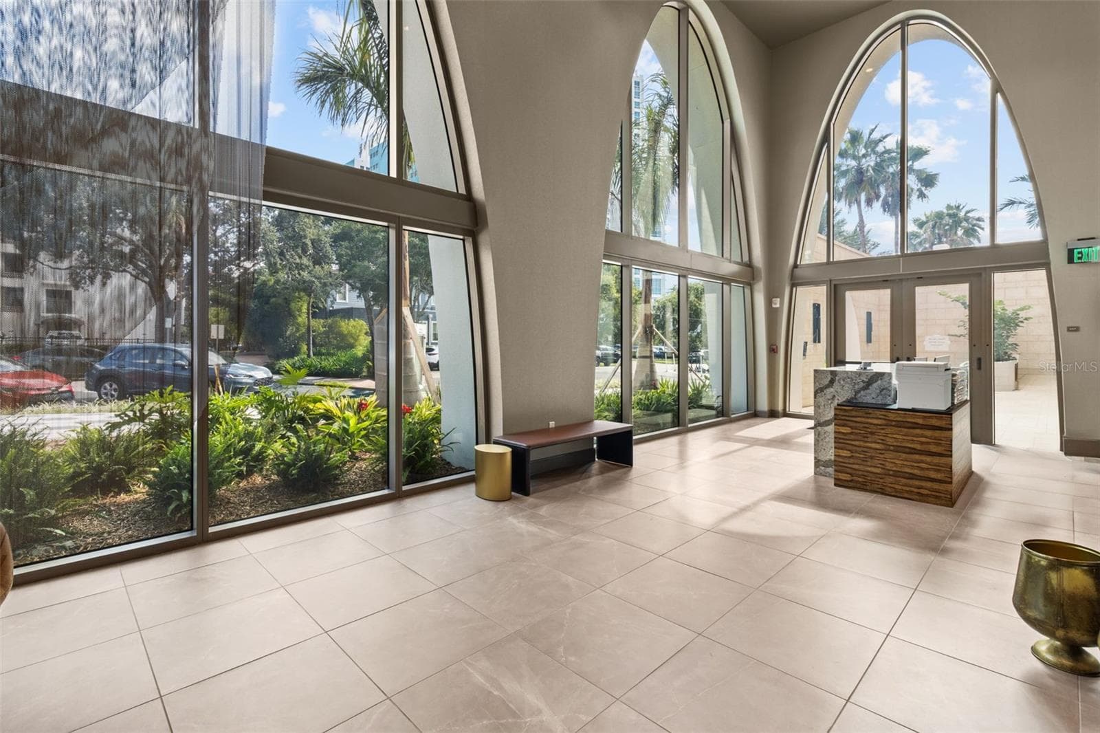 The Nolen Lobby - 126 4TH AVE NE #601, ST PETERSBURG
