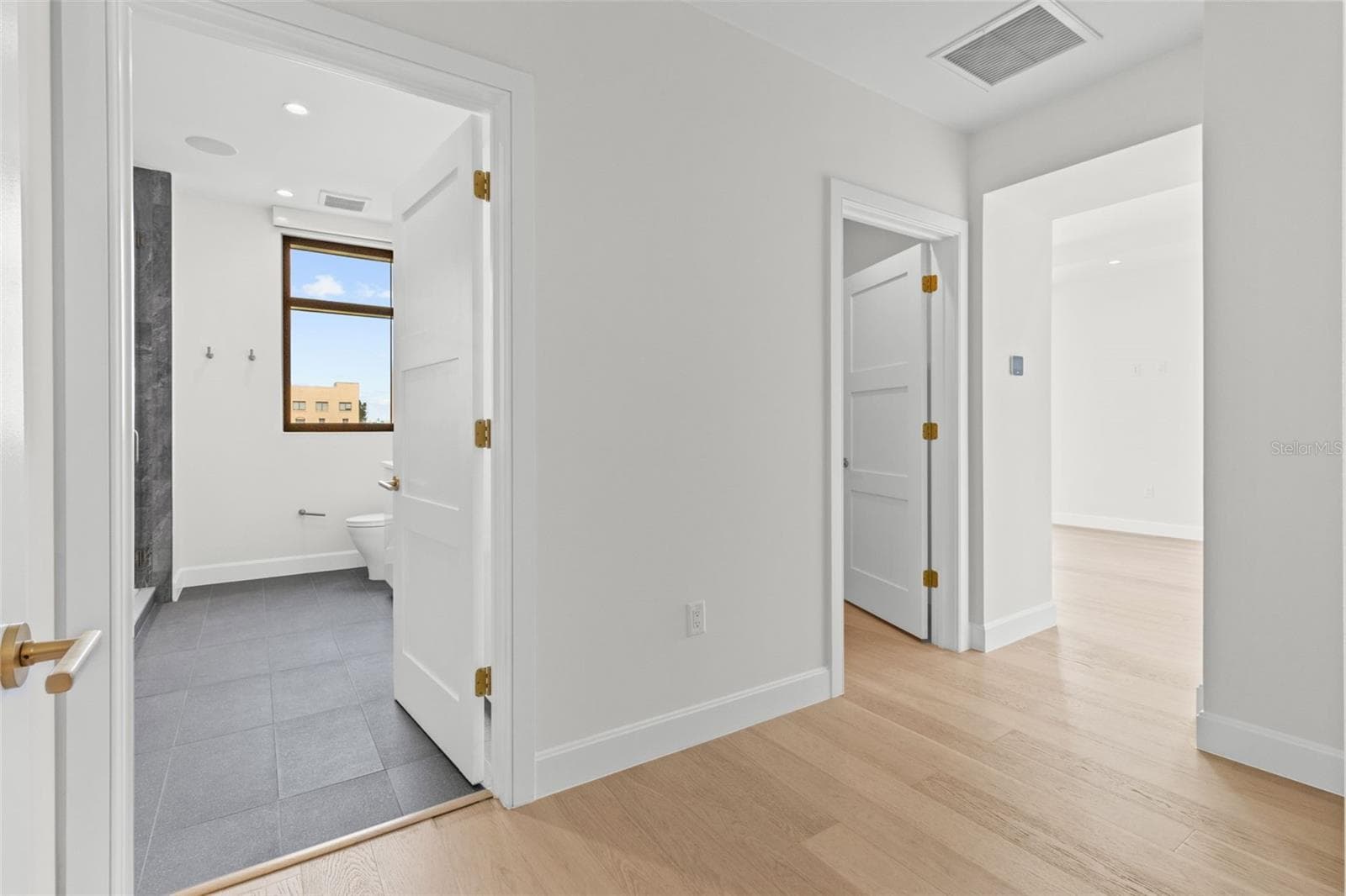 Primary Suite Foyer - 126 4TH AVE NE #601, ST PETERSBURG