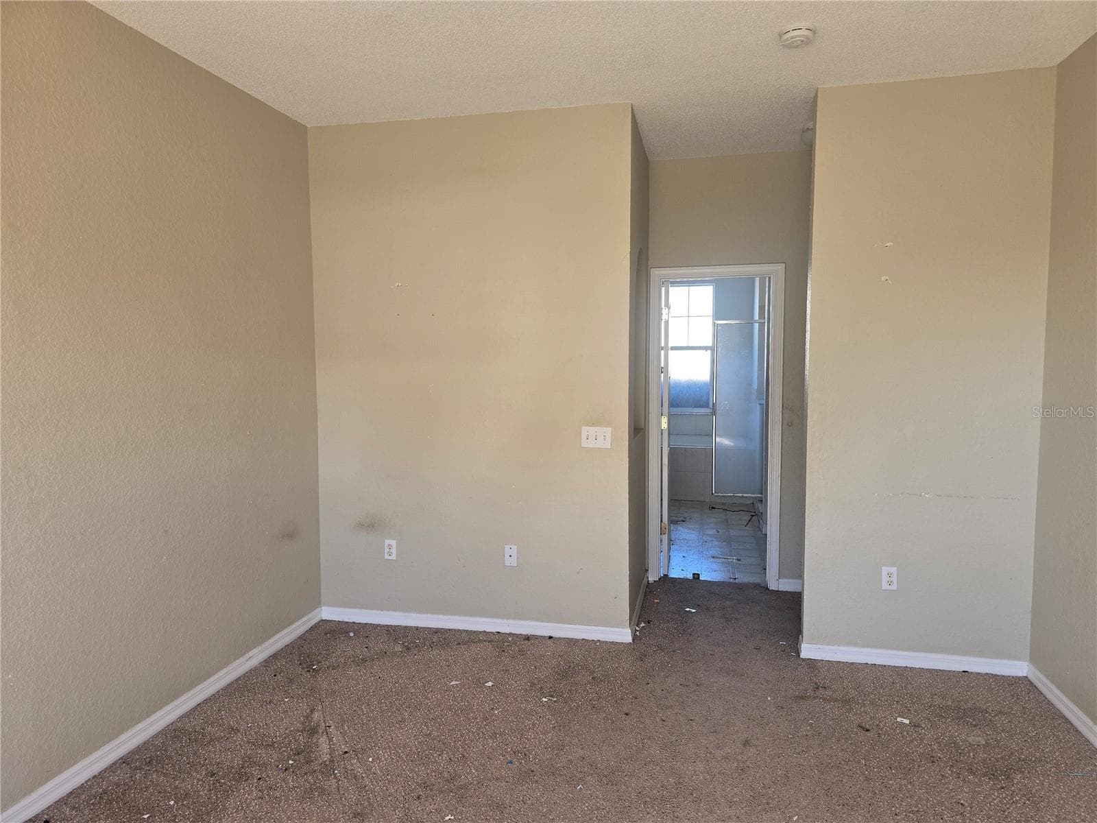 Single Family Residence at 4049 BYRDS CROSSING DR, LAKELAND, photo 6 of 10