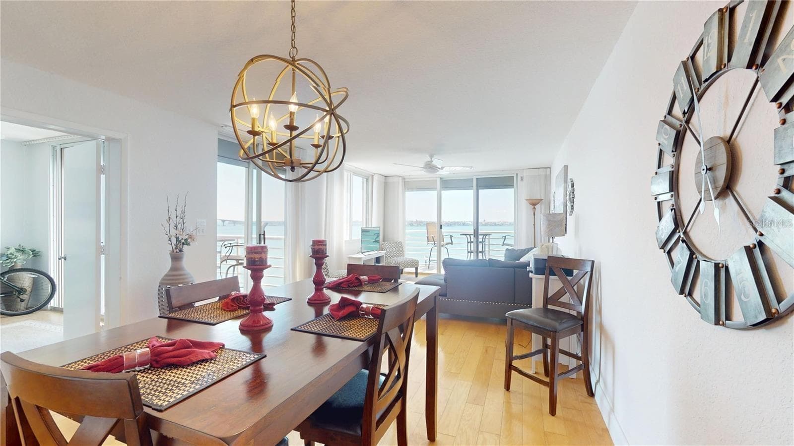 Condominium at 6105 BAHIA DEL MAR CIR #682, ST PETERSBURG, photo 10 of 35