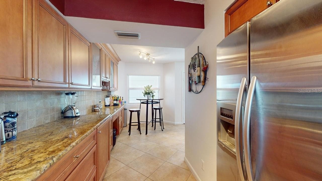 Condominium at 6105 BAHIA DEL MAR CIR #682, ST PETERSBURG, photo 14 of 35