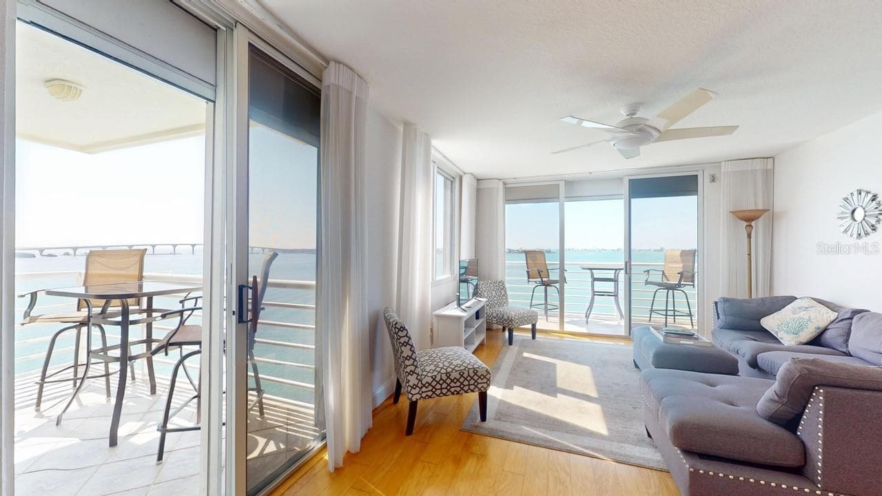 Condominium at 6105 BAHIA DEL MAR CIR #682, ST PETERSBURG, photo 21 of 35