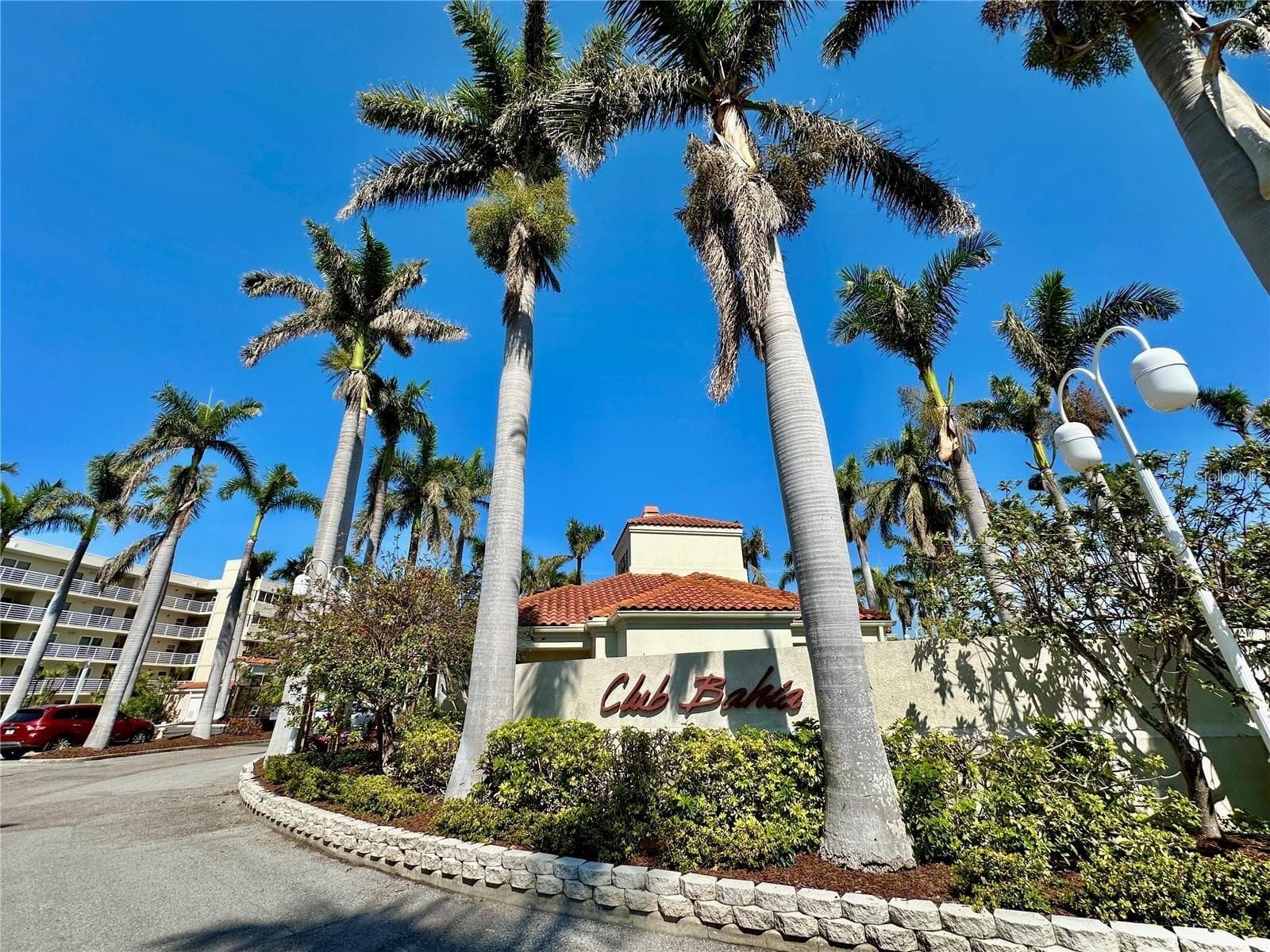 Condominium at 6105 BAHIA DEL MAR CIR #682, ST PETERSBURG, photo 27 of 35