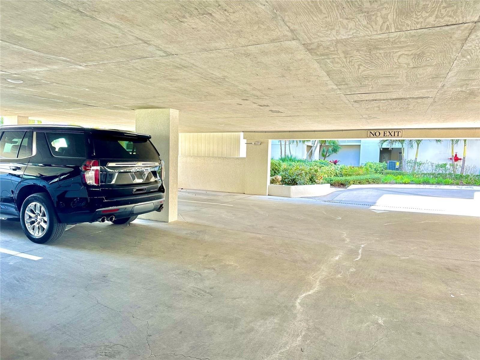 Condominium at 6105 BAHIA DEL MAR CIR #682, ST PETERSBURG, photo 26 of 35