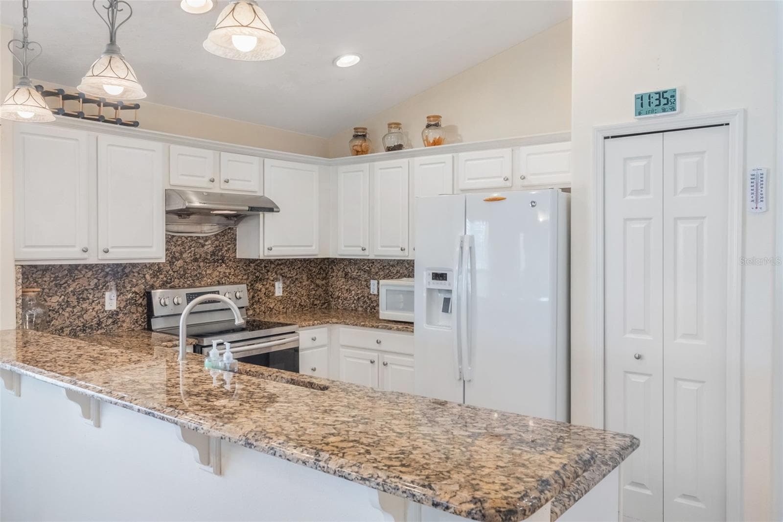Kichen - 5389 WATERVISTA DR, ORLANDO