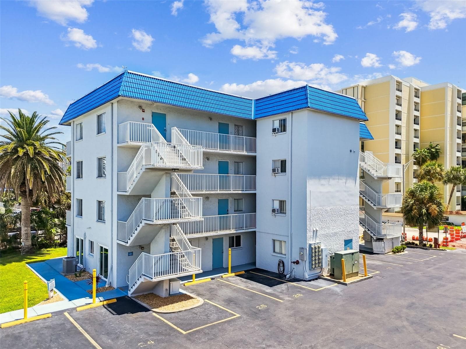 Condominium at 800 BAYWAY BLVD #17, CLEARWATER BEACH, photo 7 of 50